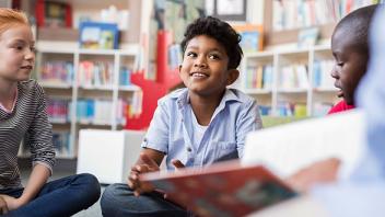 Vocabulary Development During Read Alouds: Primary Practices