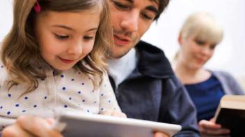 How to Read an E-Book with Your Child