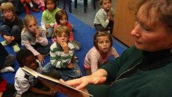 Dialogic Reading: An Effective Way to Read Aloud with Young Children