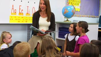 Revisiting Read Alouds: Instructional Strategies that Encourage Students' Engagement with Text
